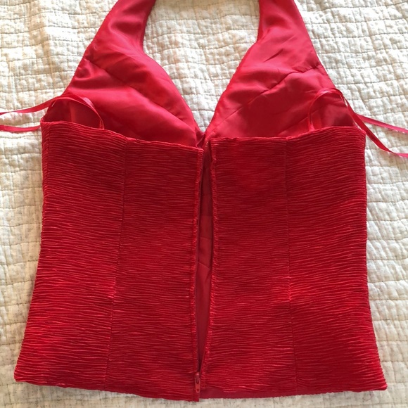 Caché Gorgeous Red party halter top size.8 EUC like new!Perfect for the holidays - Picture 9 of 11